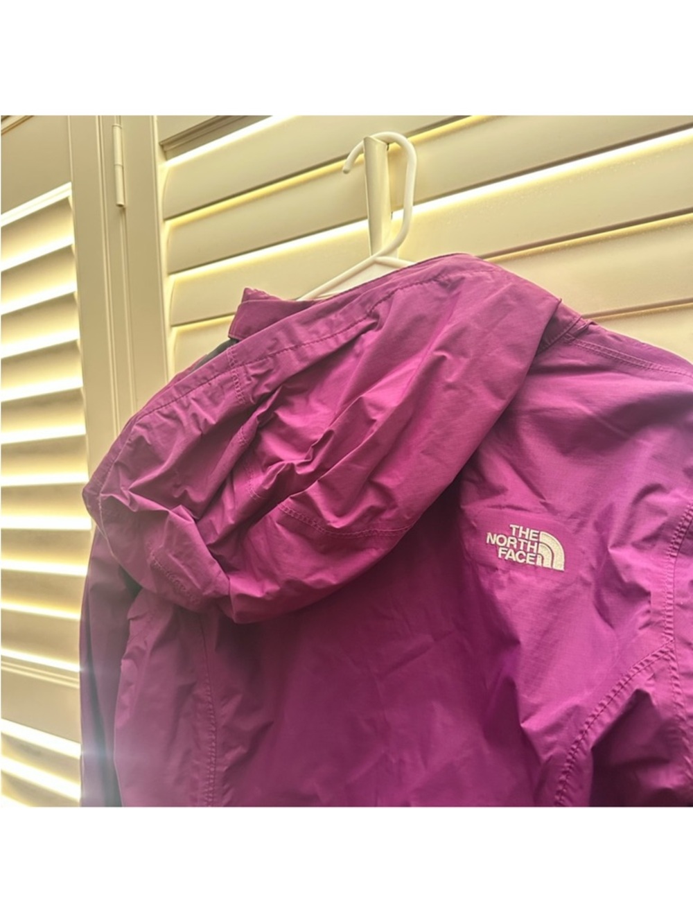 The North Face Women's Hooded Purple Shell Jacket - Picture 3 of 4